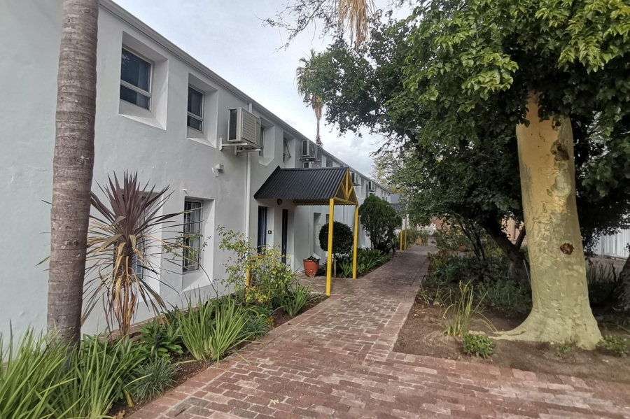 To Let commercial Property for Rent in Paarl Central Western Cape